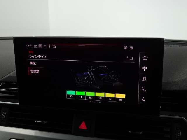 車内のインテリアライトをドライブシーンに合わせてチェンジできるマルチアンビエントが装備されております。夜間のドライブが楽しくなること間違いございません。