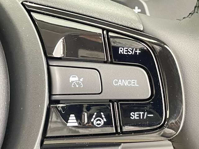 【運転席操作部】快適なドライブを楽しむための機能が装備されています！運転席から触れるので、使いやすいです！除菌プランいれていただくと、さらに清潔で安心していただけます！
