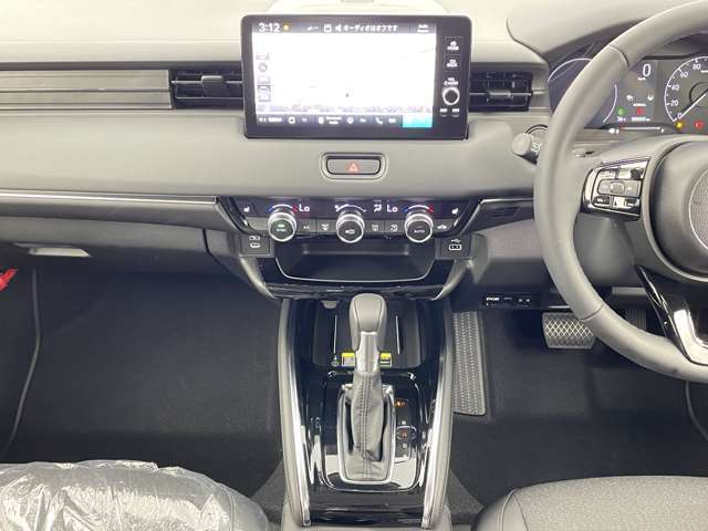 【運転席操作部】快適なドライブを楽しむための機能が装備されています！運転席から触れるので、使いやすいです！除菌プランいれていただくと、さらに清潔で安心していただけます！
