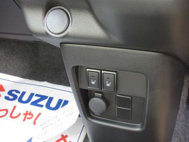 運転席＆助手席シートヒーター☆　アクセサリーソケット☆