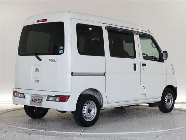 運転らくらく、取り回しの良さと燃費の良さが魅力の一台です。
