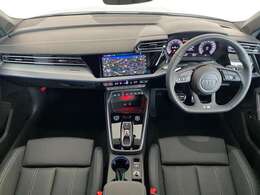 アウディならではの洗練された高級感と落ち着きのあるデザインは秀逸です。シートにMMIのナビゲーションも操作性良好です。