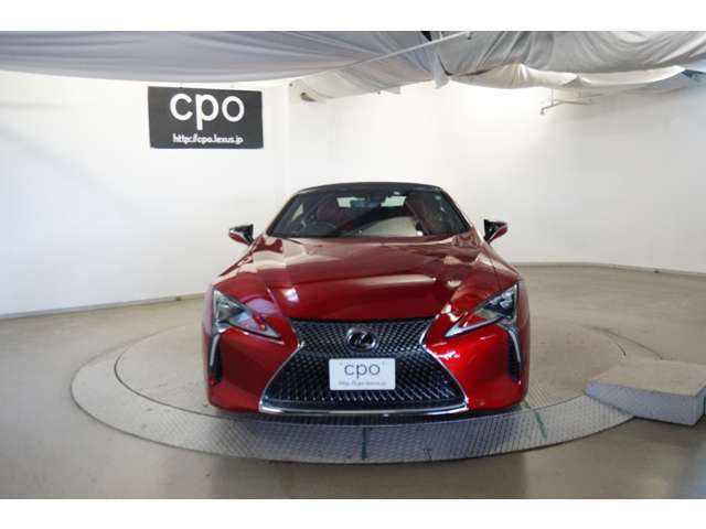 こちらのお車は、CPO（Certified Pre-Owned＝認定中古車）となります。厳しいレクサス基準をクリアした認定中古車をさします。