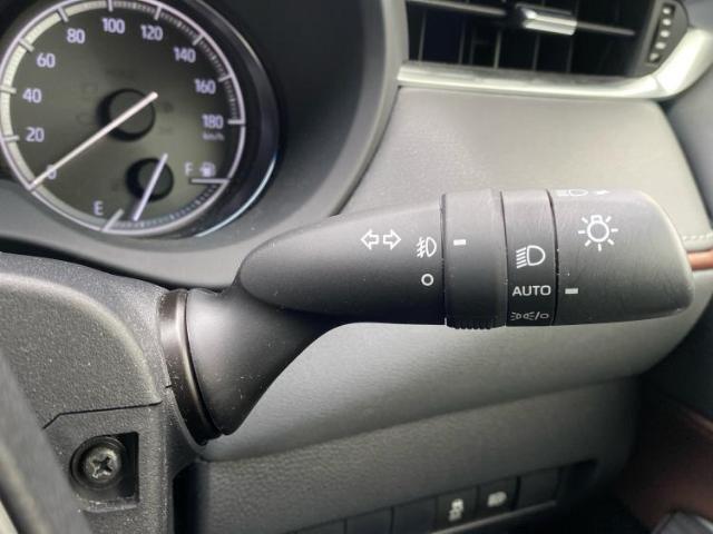 こちらのお車はいかがでしょうか？少しでも気になっていただけましたら是非お問い合わせください！さらにお車の詳細をお送りいたします！