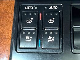 【シートベンチレーション】夏場は涼しい風でお尻や背中の熱やムレを防ぎ、冬はエアコンよりも早く温まってポカポカに！季節を問わず快適に過ごせます。