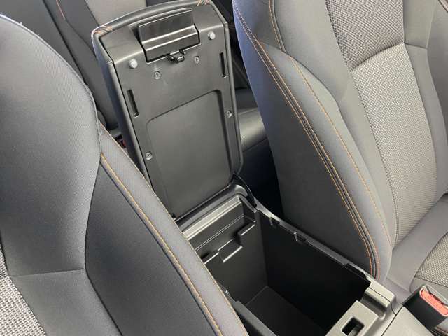 【運転席操作部】快適なドライブを楽しむための機能が装備されています！運転席から触れるので、使いやすいです！除菌プランいれていただくと、さらに清潔で安心していただけます！