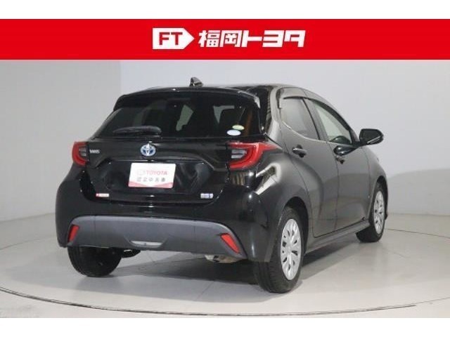 トヨタ認定中古車、評価4。キズ、へこみが少なく全体的に良好です。