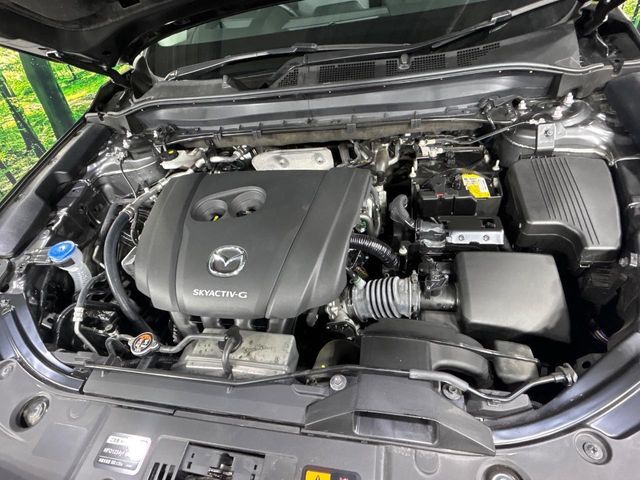 親切・丁寧な専門メカニックスタッフが応対！・車検・点検整備・事故等の修理などアフターサービスも安心。お車のカスタマイズもネクステージのサービススタッフまでご相談ください！
