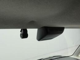 安心・安全なカーライフに必須のドライブレコーダーを装備！走行中はもちろん、あおり運転や事故に遭遇した際の状況も映像で記録し、万一のリスクに備えます。