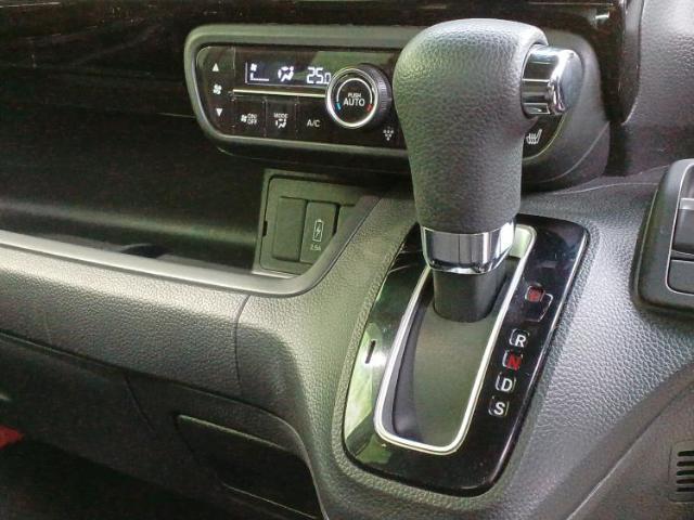 こちらのお車はいかがでしょうか？少しでも気になっていただけましたら是非お問い合わせください！さらにお車の詳細をお送りいたします！