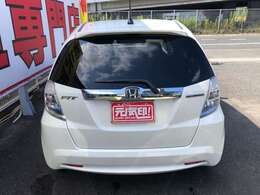 またエンジン、トランスミッション、エアコンおよびIMAシステムを協調制御する「ECONモード」は、アイドリングストップ時間の延長やエネルギー回生を増やすことで、実用燃費向上に寄与しています。