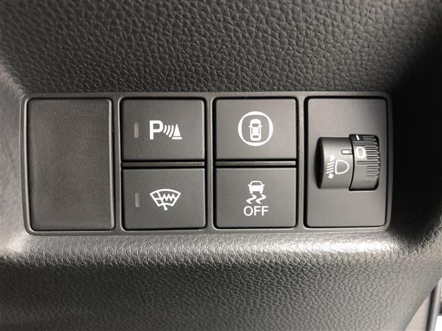 【運転席操作部】快適なドライブを楽しむための機能が装備されています！運転席から触れるので、使いやすいです！除菌プランいれていただくと、さらに清潔で安心していただけます！