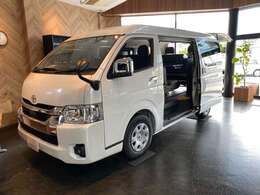 FEELデモカー！室内展示車！令和6年式！走行55km！ワゴンGL！車検令和9年11月！REVOシート！2段ベッド！フローリング！アルパイン！