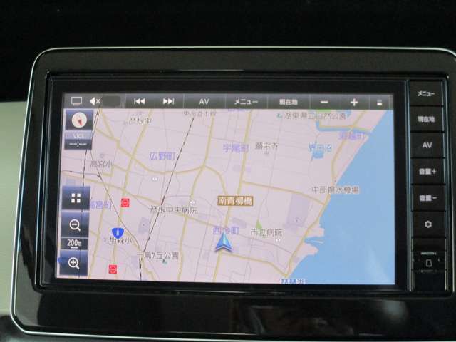 簡単操作の日産純正メモリーナビ搭載！初めての場所、知らない道も安心♪純正なので車と同じ保証対象なのも嬉しいポイントです。(MM223D-L)