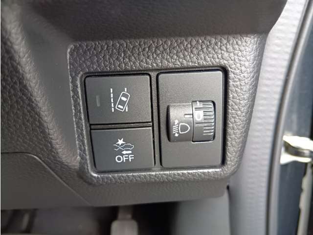 ホンダセンシング類のスイッチです。