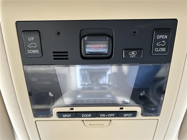 店頭在庫以外にも全国約4万台※の在庫から、ぴったりな1台をご提案します！※2023年10月現在の在庫台数です。売約済の可能性があります。