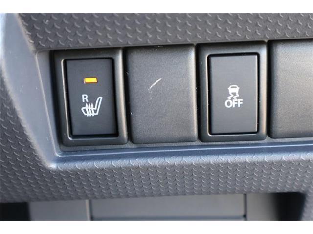 運転席/シートヒーター付です。