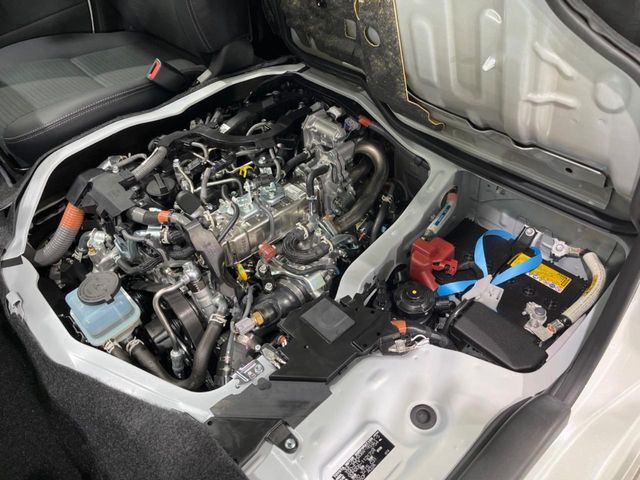 親切・丁寧な専門メカニックスタッフが応対！・車検・点検整備・事故等の修理などアフターサービスも安心。お車のカスタマイズもネクステージのサービススタッフまでご相談ください！