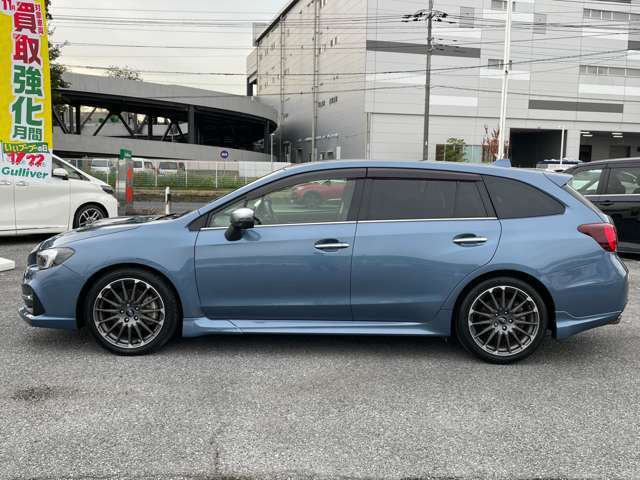 【左】『外装：左側』の画像になります。写真の内容に関してご不明点、ご質問等がございましたらお気軽にガリバー店舗までお問い合わせください。