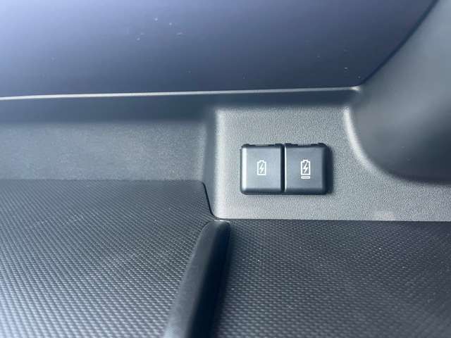 ☆車の保険は買ったところで加入するのがベストです。保険に関しても大手保険代理店をしておりますので安心してお任せください。不慮の事故の際も自社鈑金工場と連携して修理を進めてまいります☆