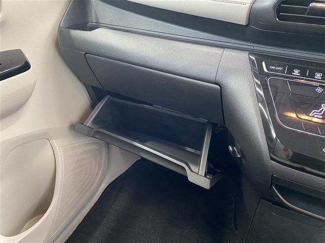当店のお車をご覧いただきましてありがとうございます。お車についてのご質問やお見積りのご依頼、ご購入にあたってのご相談などは無料電話(0078-6002-312860)にお気軽にお問い合わせ下さい！