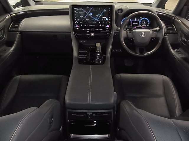 公的機関「（財）日本自動車査定協会」の基準を採用。日本オートオークション協議会「走行距離管理システム」で距離に不正が無いかもチェック済みです。