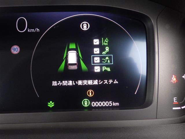 【スピードメーター】メーターがシンプルで見やすく運転しやすいですね！