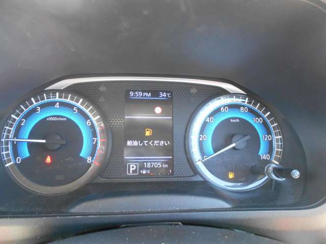 タコメーターもありますよ＾＾