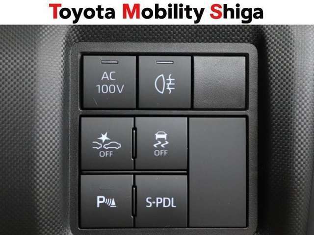 衝突被害軽減ブレーキや前後方のソナー機能付きです。