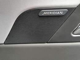 【Meridianサウンドシステム】イギリスの老舗オーディオブランドで音質が良く、ドライブ中の音楽をより一層楽しませてくれます。