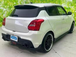 全国に店舗を展開しているのでどこでもお取り寄せが可能です！この車が気になるけど遠方だから・・・と諦める必要はありません！※別途陸送費が必要です。