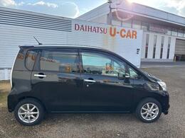 右横からの画像です。