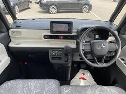 【インパネ全体】全方位で視界が広く、高い目線で運転もしやすいです！