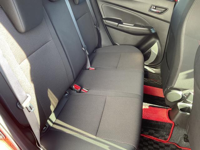 後席もゆったりしています