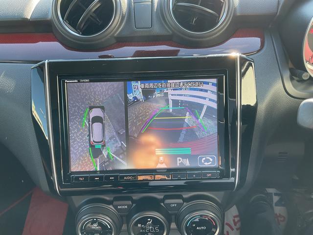 車庫入れが苦手な方も安心の全方位モニター装備しています