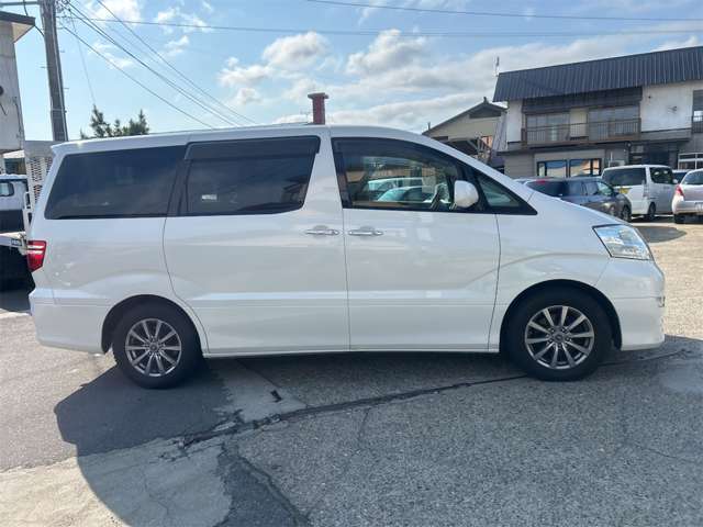 整備工場、車検場、板金工場、全て自社完備しております。アフターサービスもお任せください！