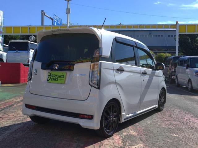 ターボのお車です！加速感も良くストレスなくドライブを楽しめます！テインの車高調つきです！