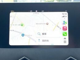 ●Apple　Car　Play：スマホとの有線接続で、ナビ・オーディオ再生などスマホのアプリ機能が画面でも使える便利機能です！