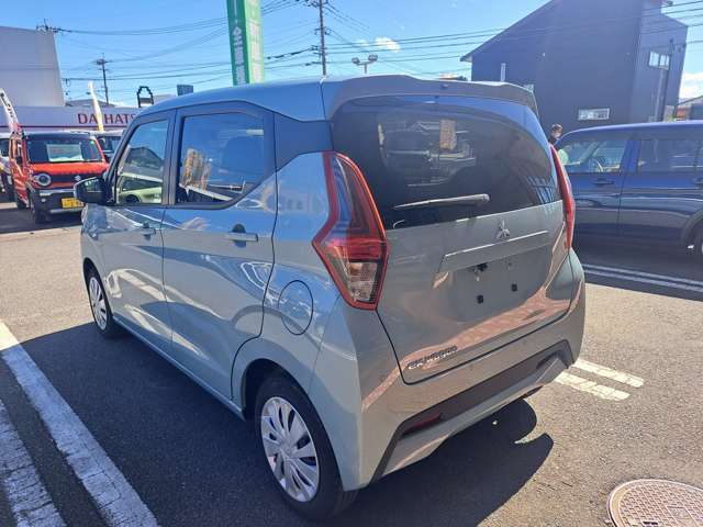 【届出済未使用車の得する価格】大量仕入れにより車両価格が割安な上重量税は払い込み済みで、登録月によっては取得税もかかりません。