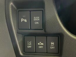 【スズキ　セーフティサポート】走行中に前方の車両等を認識し、衝突しそうな時は警報とブレーキで衝突回避と被害軽減をアシスト。より安全にドライブをお楽しみいただけます。