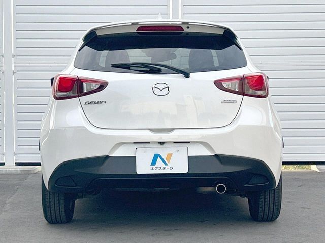 安心の最長10年・走行無制限保証（有償）をご用意。保証内容も充実はもちろん、無料点検＆オイル交換や、年中無休の全国・24時間ロードサービスも付帯されておりますのでご安心下さい。