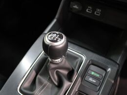 【フロア6速MT】走りの6速MT！！スポーティーな走行をお楽しみいただけます♪