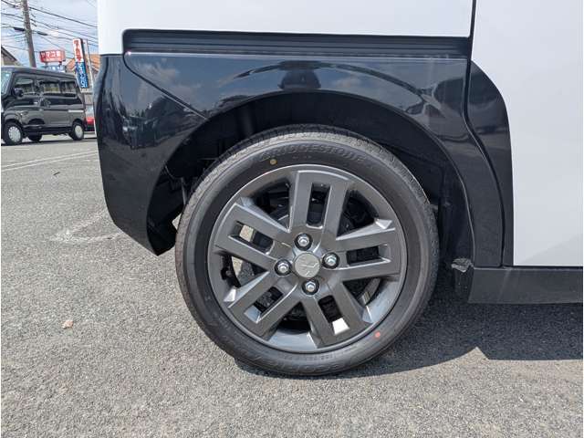 ☆整備工場完備☆　整備工場を併設しておりますので、万が一何かありましても、安心してご利用いただけます。また、指定工場ですので、車検も受けられます！