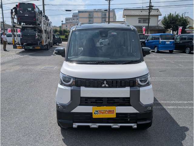 ☆ステアリングホイール☆手にしっくりくる握り心地で滑りにくく運転も快適です！