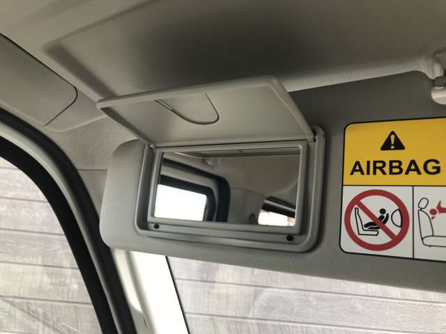 この度は当店のお車をご覧になっていただき、誠にありがとうございます。ぜひじっくりとご検討下さい。気軽にお問合せ・お見積りお待ちしております。