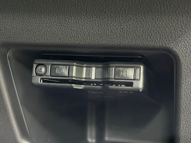 【ETC】高速道路の料金所をストレスなく通過！話題のスポットやサービスエリアに多い「スマートIC」利用時は必須のアイテムです。当店でセットアップを実施、ご納車当日からすぐにご利用いただけます！