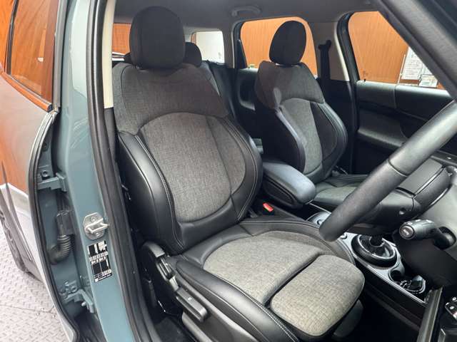 安心してカーライフを始めていただくことが出来るよう、納車前にディーラー整備工場もしくは熟練メカニックが在籍する輸入車専門の整備工場にて点検を行い、必要な整備を実施いたします。