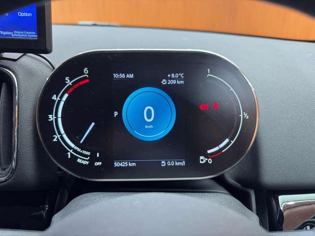 LIBERALAの名前の由来はラテン語で「libera:自由」と「ala:翼」を意味し、それらを組合せた造語です。自由な翼を得て思う存分人生を謳歌して欲しいという願いが込められています。
