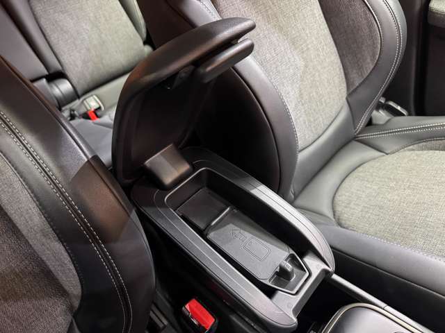 バックオーダーをご利用いただければ、希少なお車や、特定の装備のついたお車など、お客様からのご要望に応じて全国ネットワークからお探しさせて頂きます