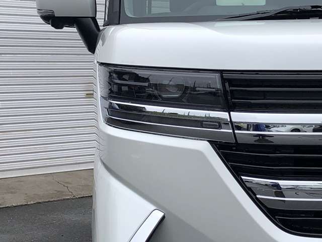 届出済未使用車　セーフティサポート　スズキコネクト対応9型メモリナビ　フルセグ　Bluetooth接続　カープレイ　全方位モニタ　1タッチWパワスラ　シートヒータ　アダプティブクルーズ　サーキュレータ